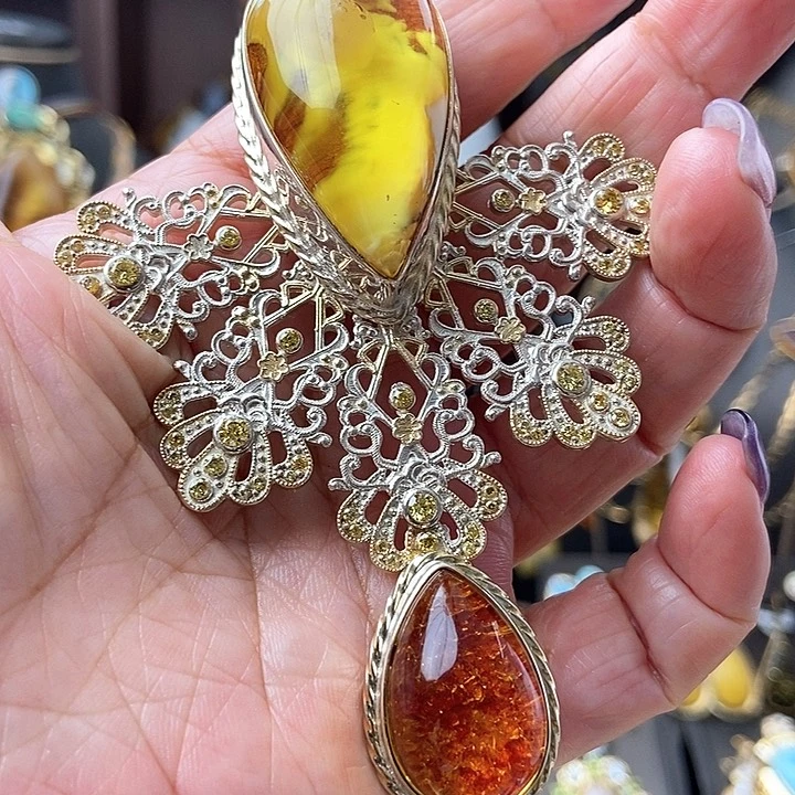 琥珀颈饰银S925镶嵌吊坠