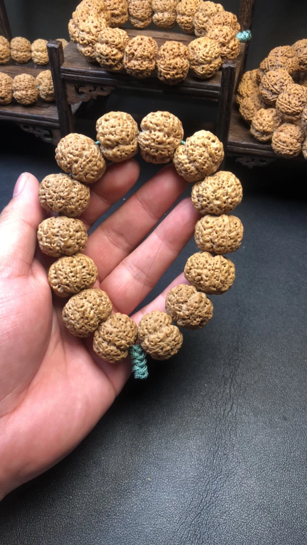 （最强蜂王）菠萝蜜超头（6号）