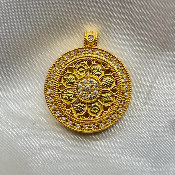 足金饰品/镶嵌合成锆石八宝罗盘吊坠/2.20/1B122628-2.20/h