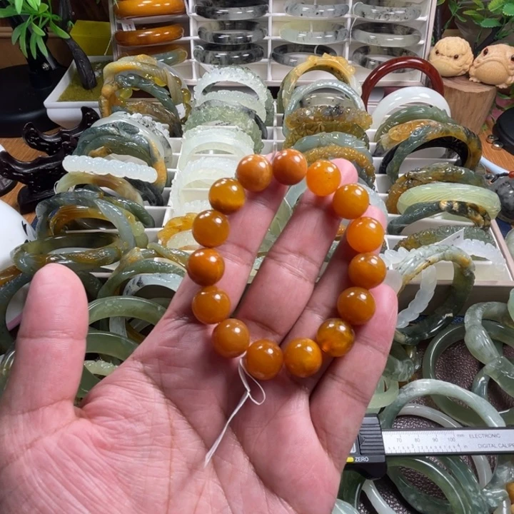 未镶嵌蛇纹石玉手链