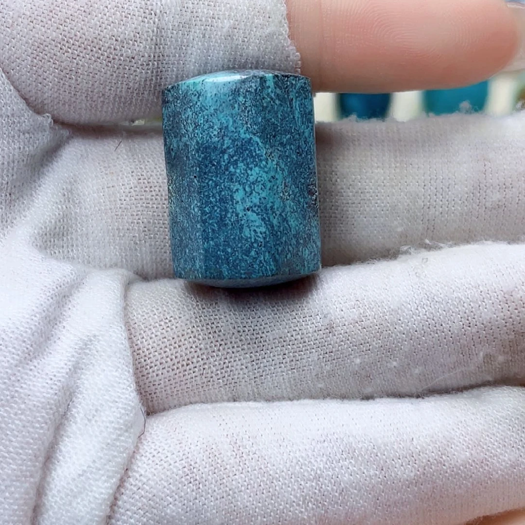 绿松石未镶嵌饰品