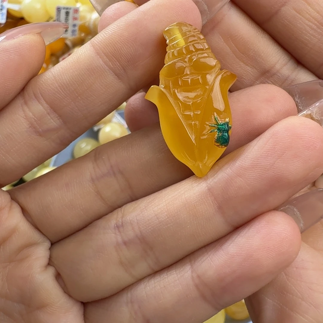 琥珀未镶嵌珠宝奇石