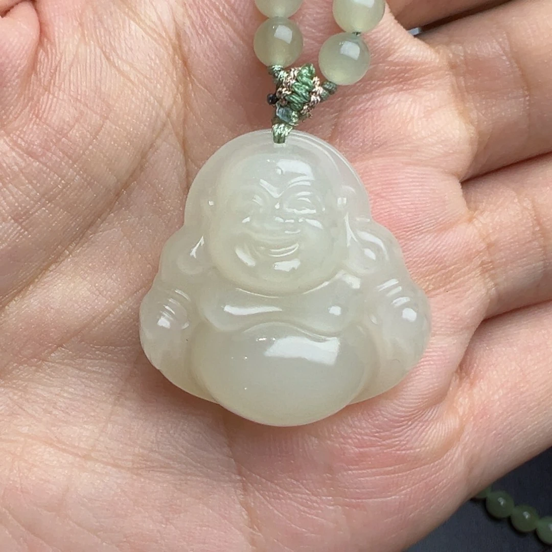 和田玉未镶嵌颈饰浅**然