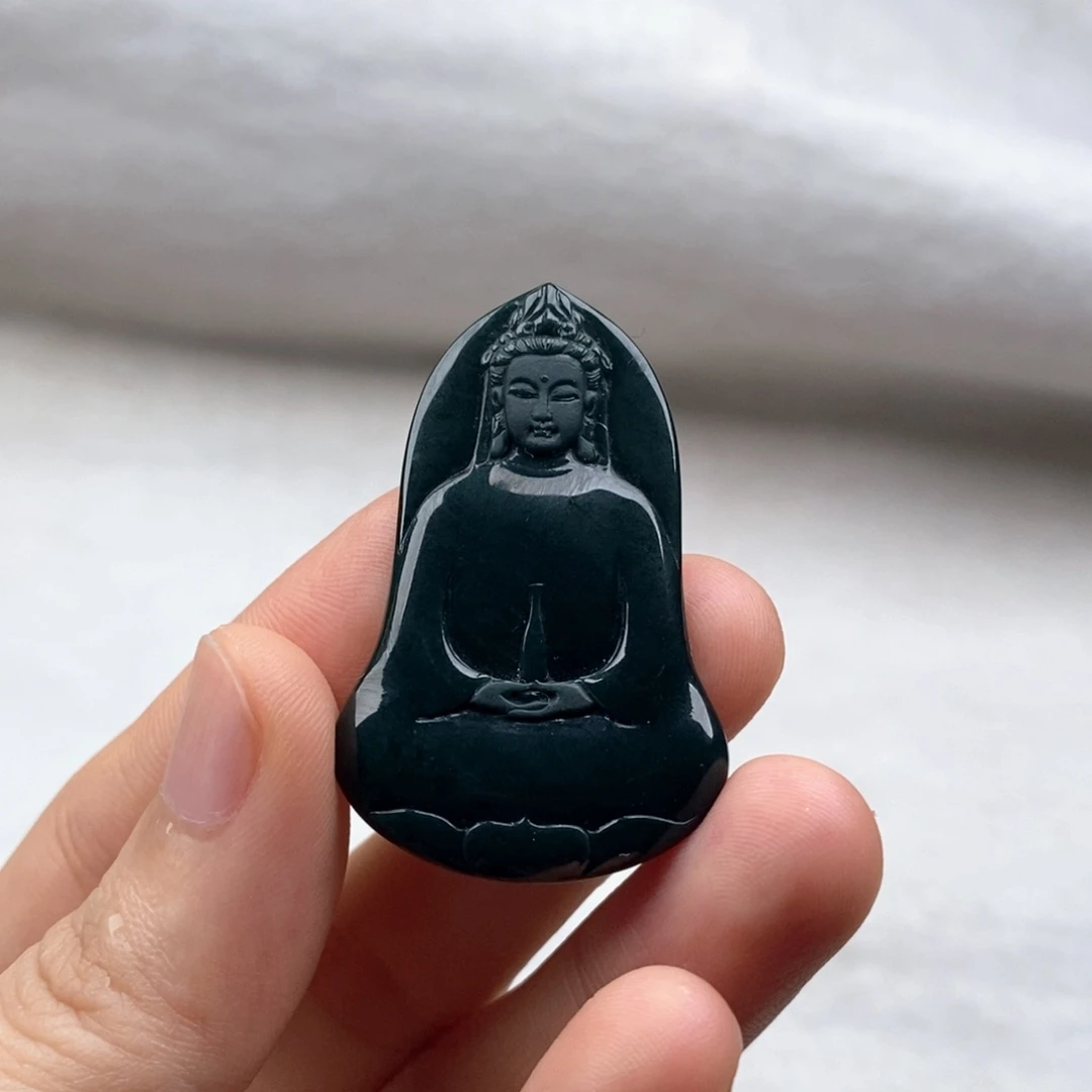 翡翠未镶嵌颈饰素衣观音