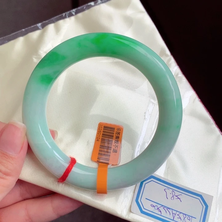 翡翠未镶嵌手镯翡翠