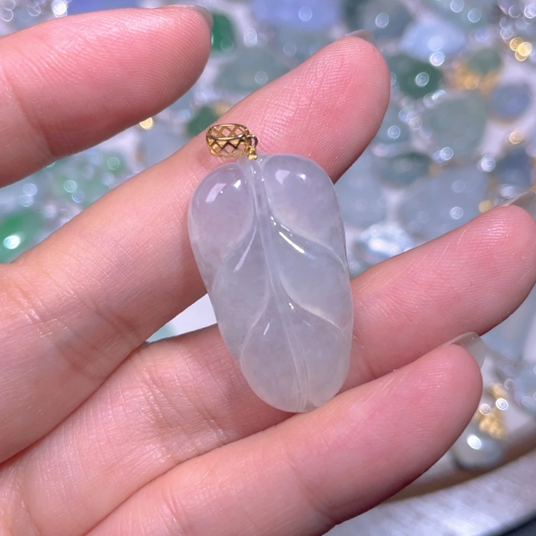 翡翠18K金镶嵌颈饰翡翠
