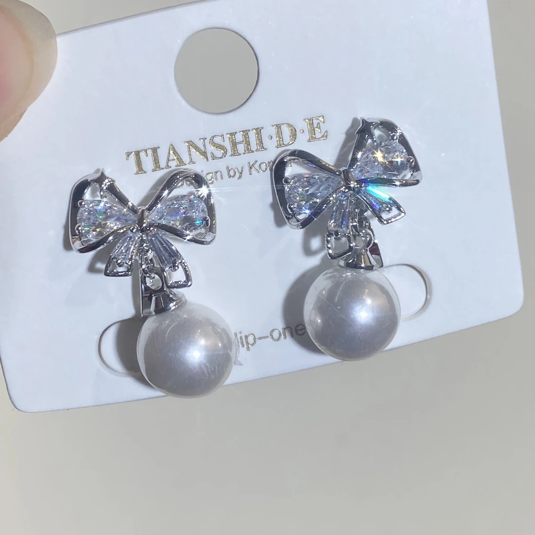 铜合金耳饰 2740-0090新款锆石蝴蝶结珍珠吊坠耳夹新娘婚纱配饰