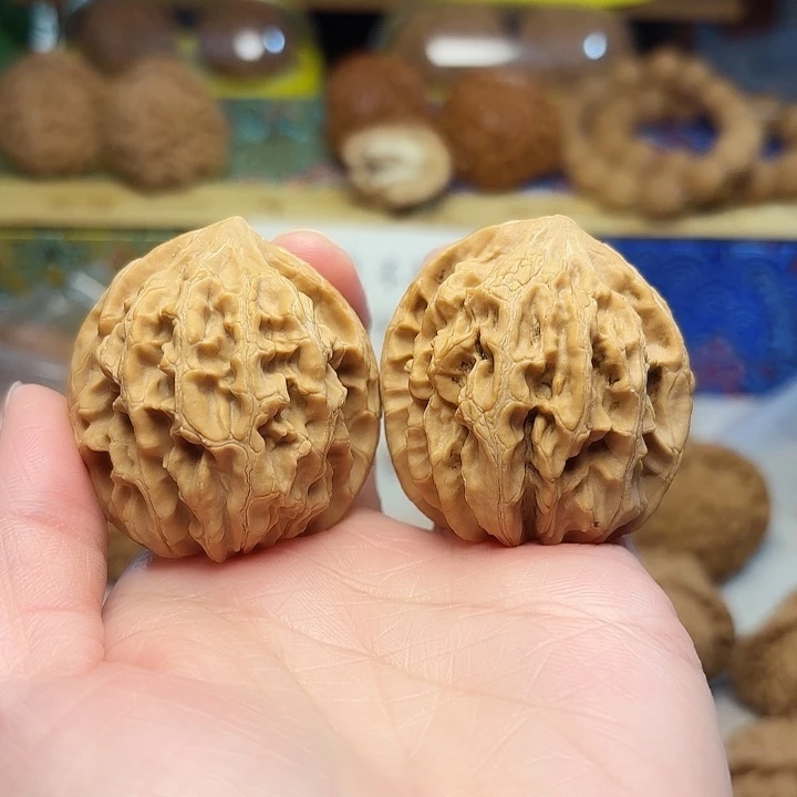 文玩核桃吊坠野生