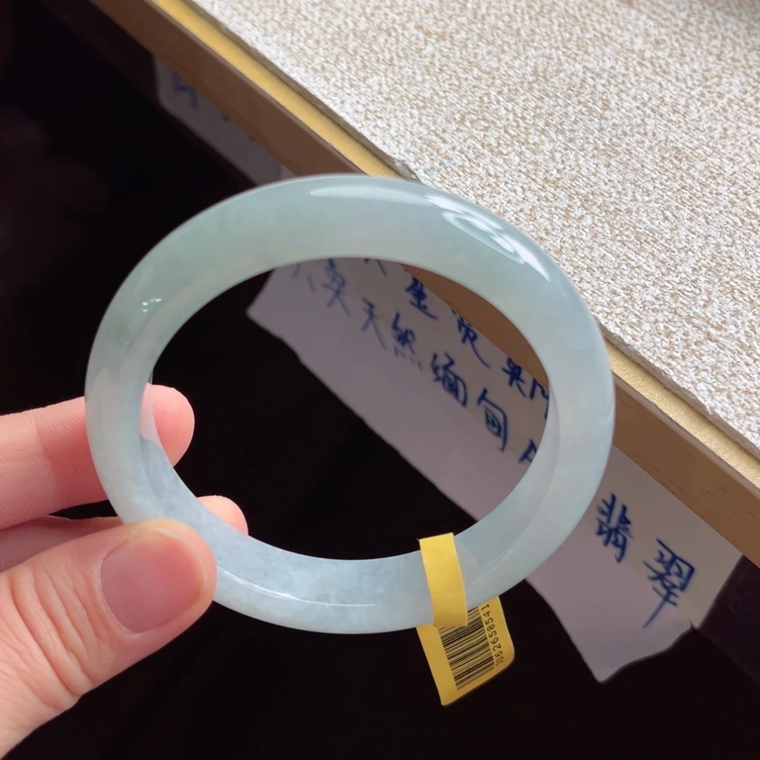 翡翠未镶嵌手镯手镯