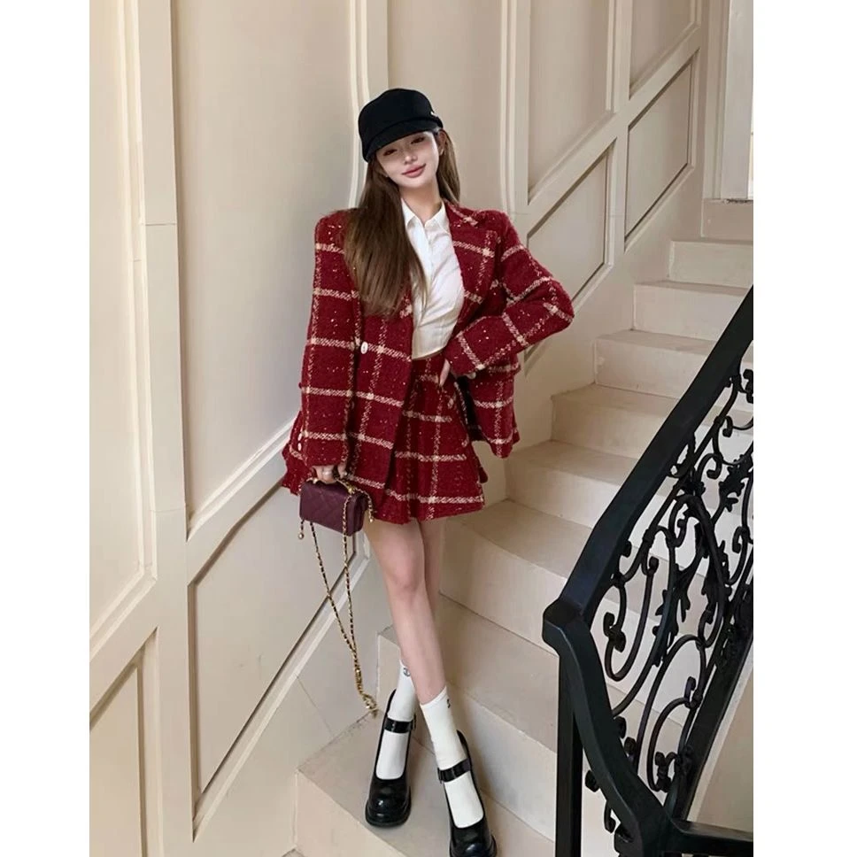 QF00151两件套装过年红加厚套装过年红套装带闪冬季裙子套装