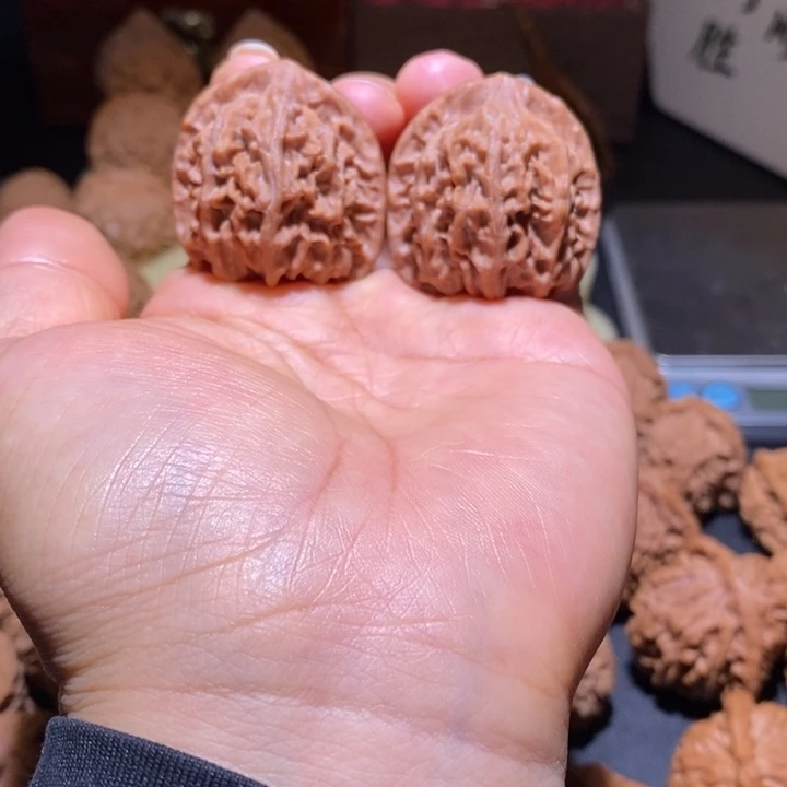 文玩核桃吊坠天地36