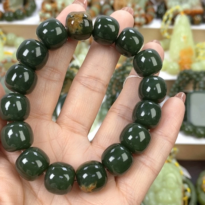 【闪购商品】透闪石质玉手串未镶嵌