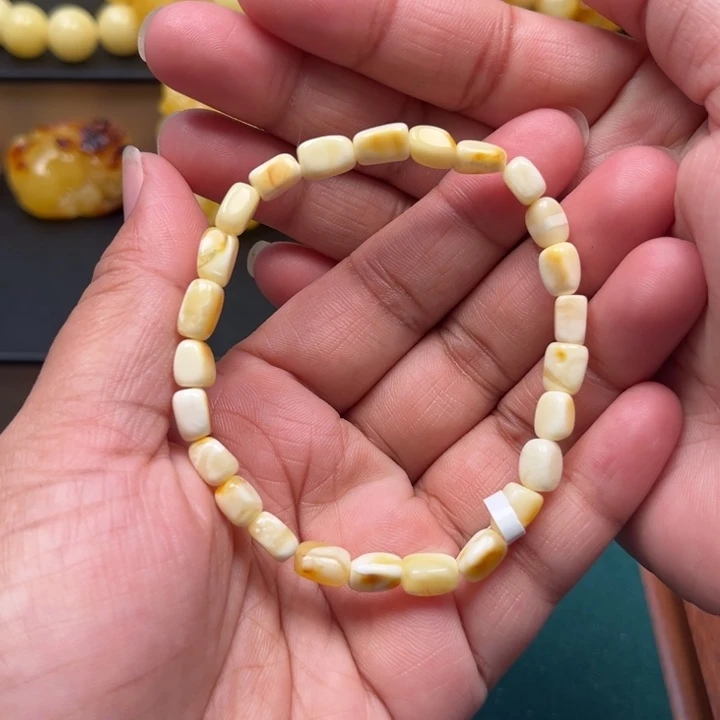 琥珀未镶嵌珠宝奇石M60号5+瓷白小方糖