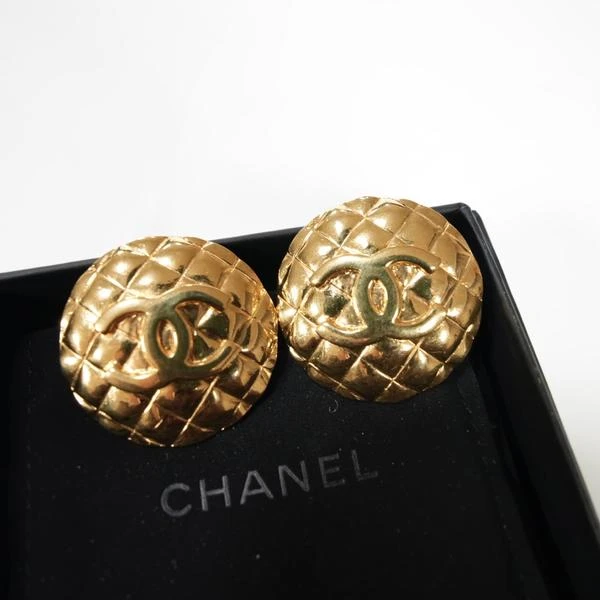 Chanel 中古格纹圆形耳夹
