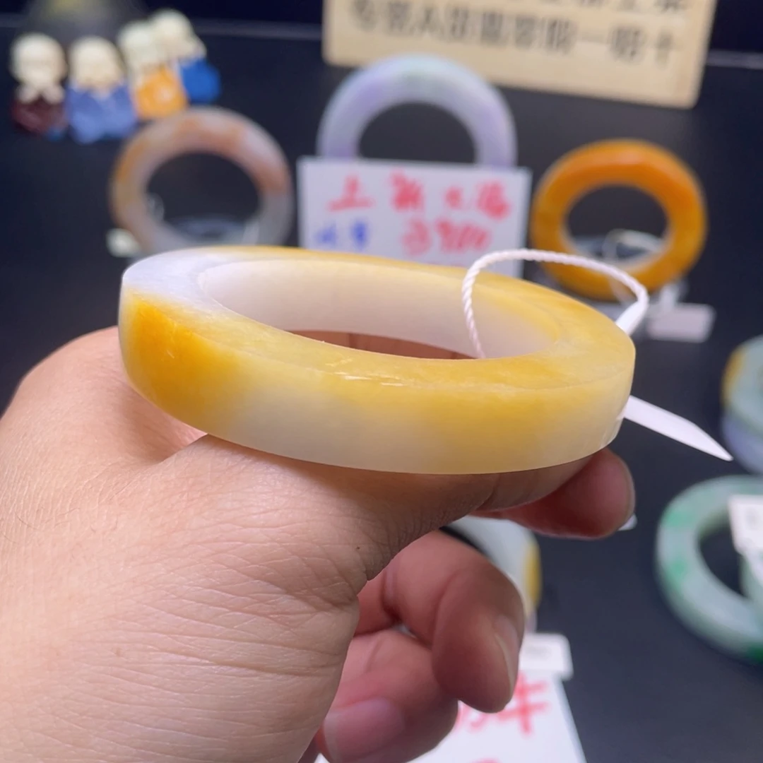 定制翡翠翡翠未镶嵌今***猪