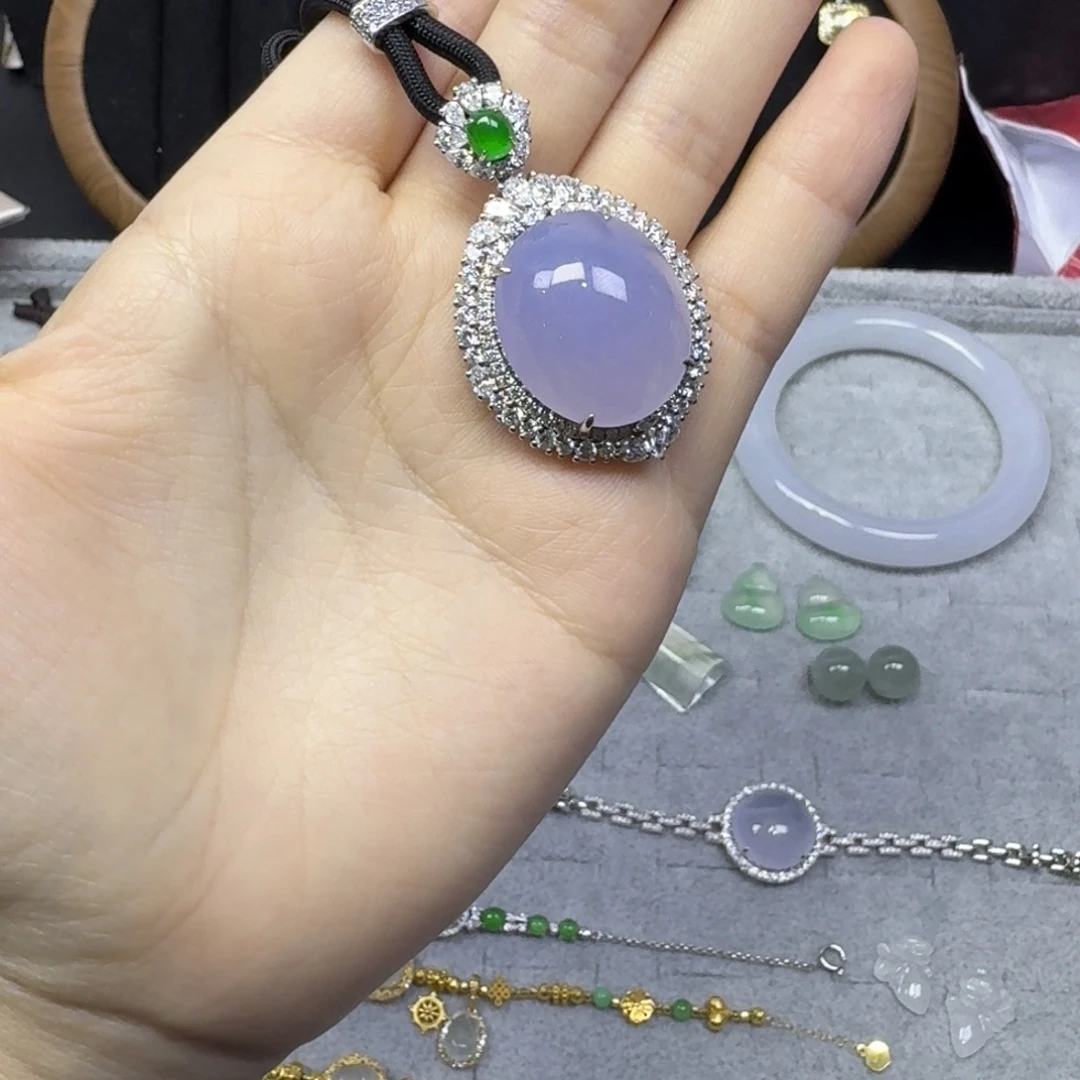 翡翠18K金镶嵌手链18k镶嵌鸽紫蛋吊坠