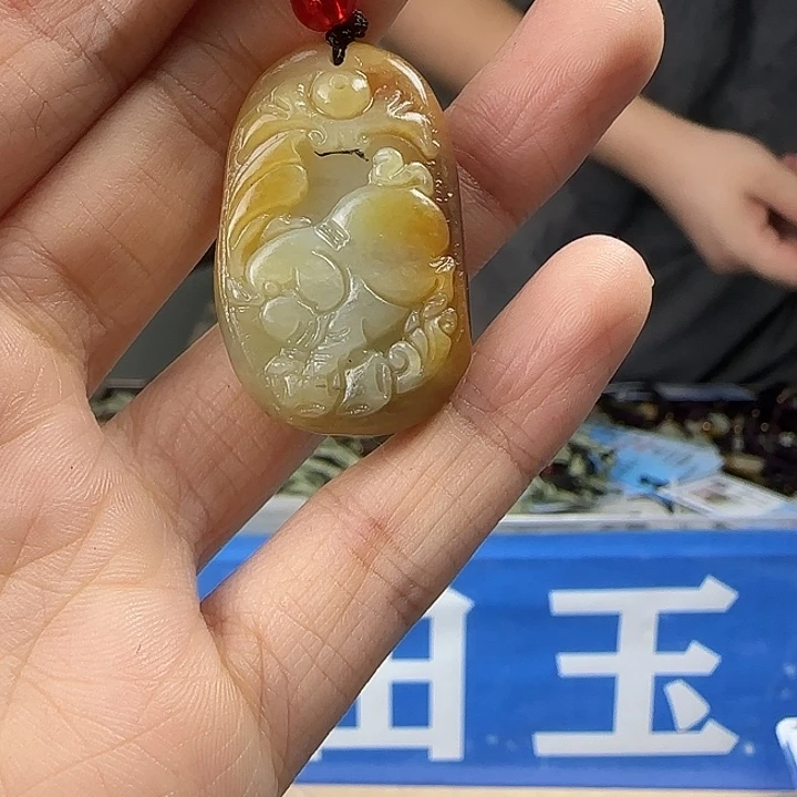 颈饰未镶嵌和田玉