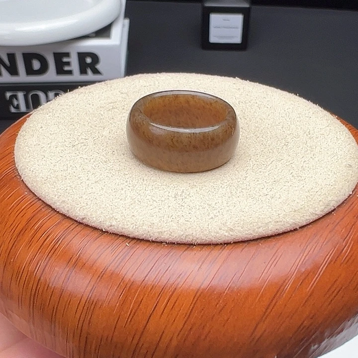 和田玉（糖玉）戒指未镶嵌z1糖花轮胎17.1不退换