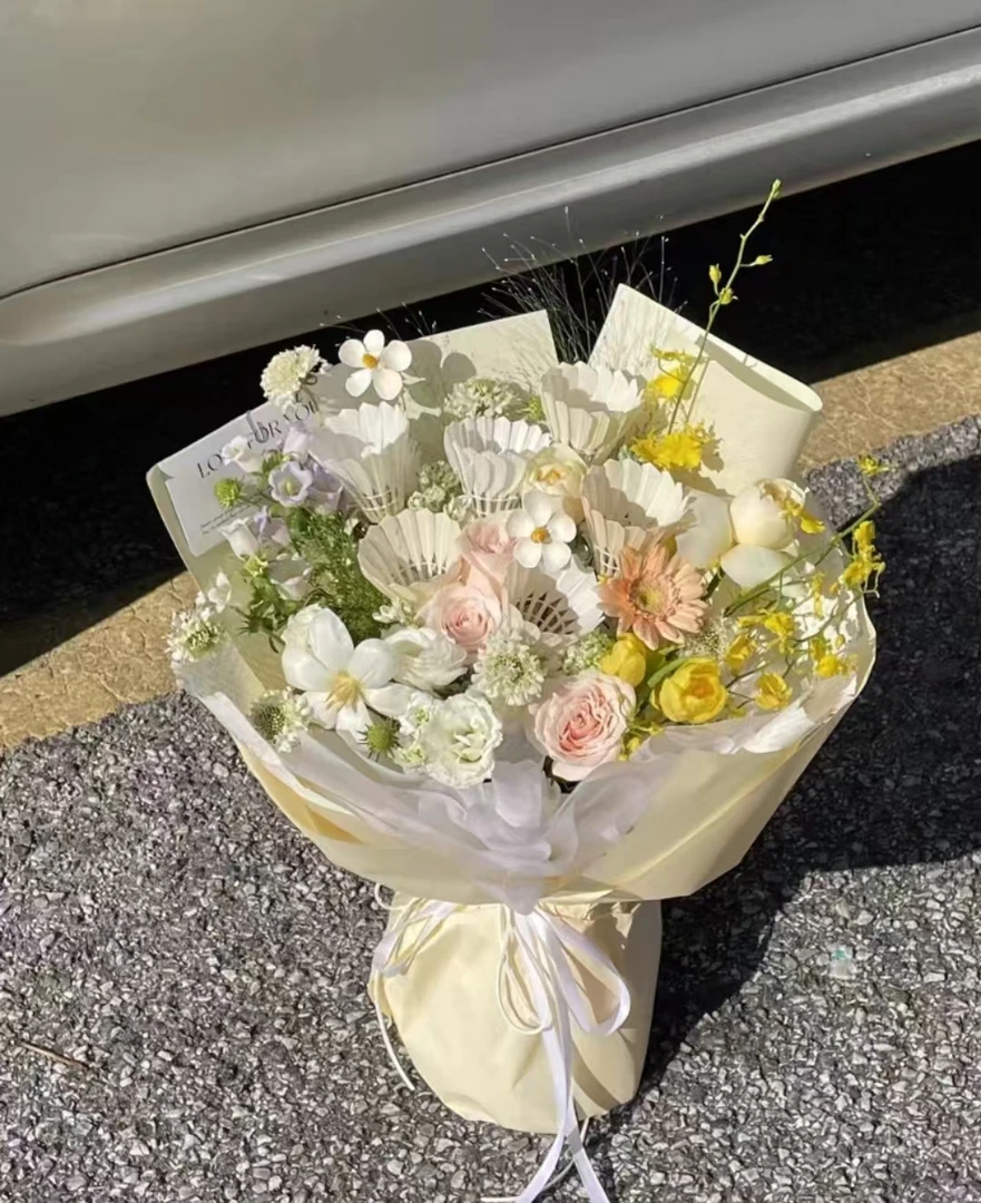 花店送花上门团购附近鲜花订购同城配送同城鲜花卡布奇诺鲜花配送