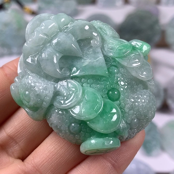 颈饰未镶嵌翡翠大金蟾福利