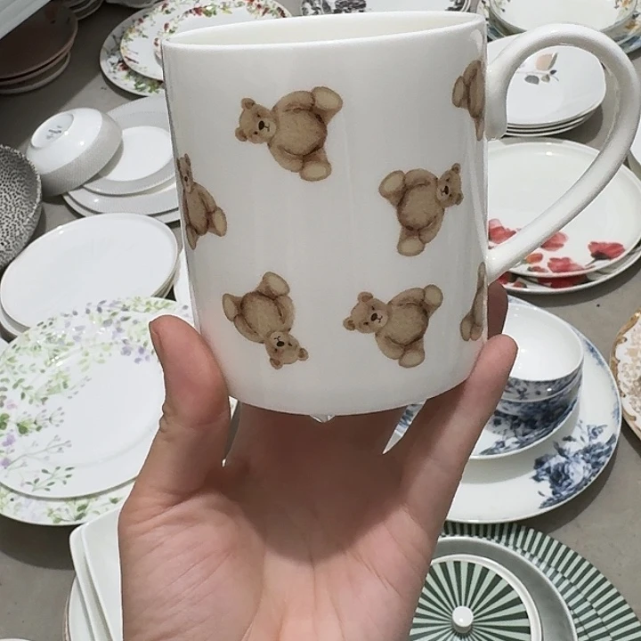 微瑕 骨瓷 杯子一个