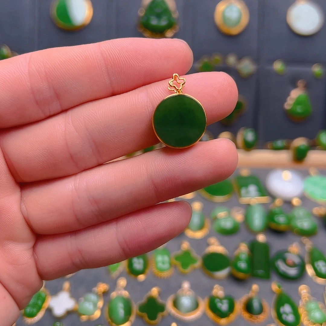 和田玉（碧玉）18K金镶嵌吊坠(不含链)