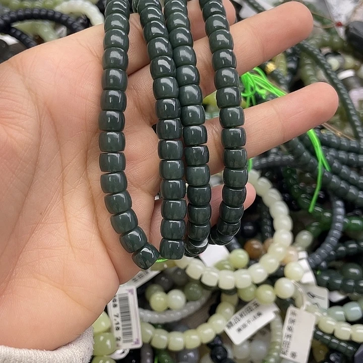 和田玉未镶嵌手串