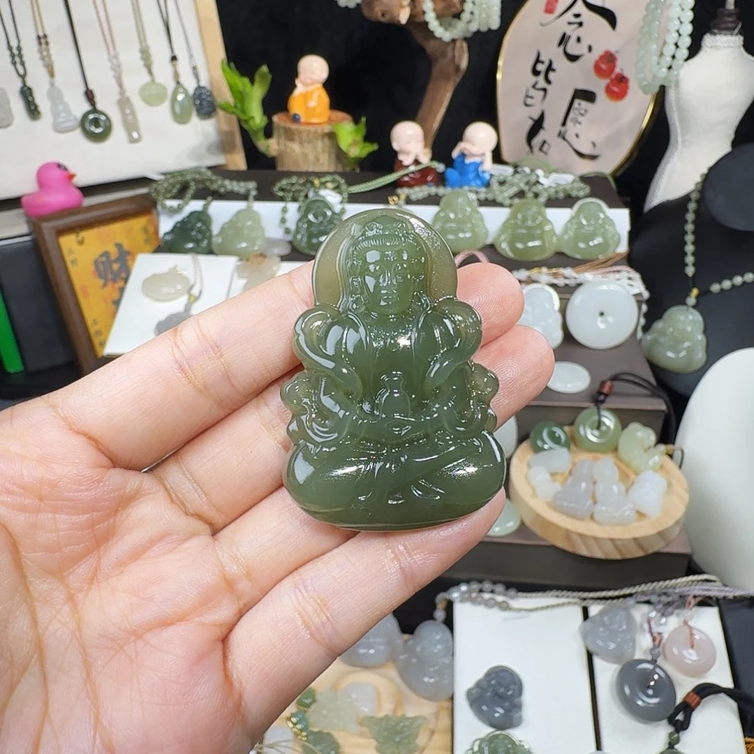 佳***容颈饰未镶嵌和田玉