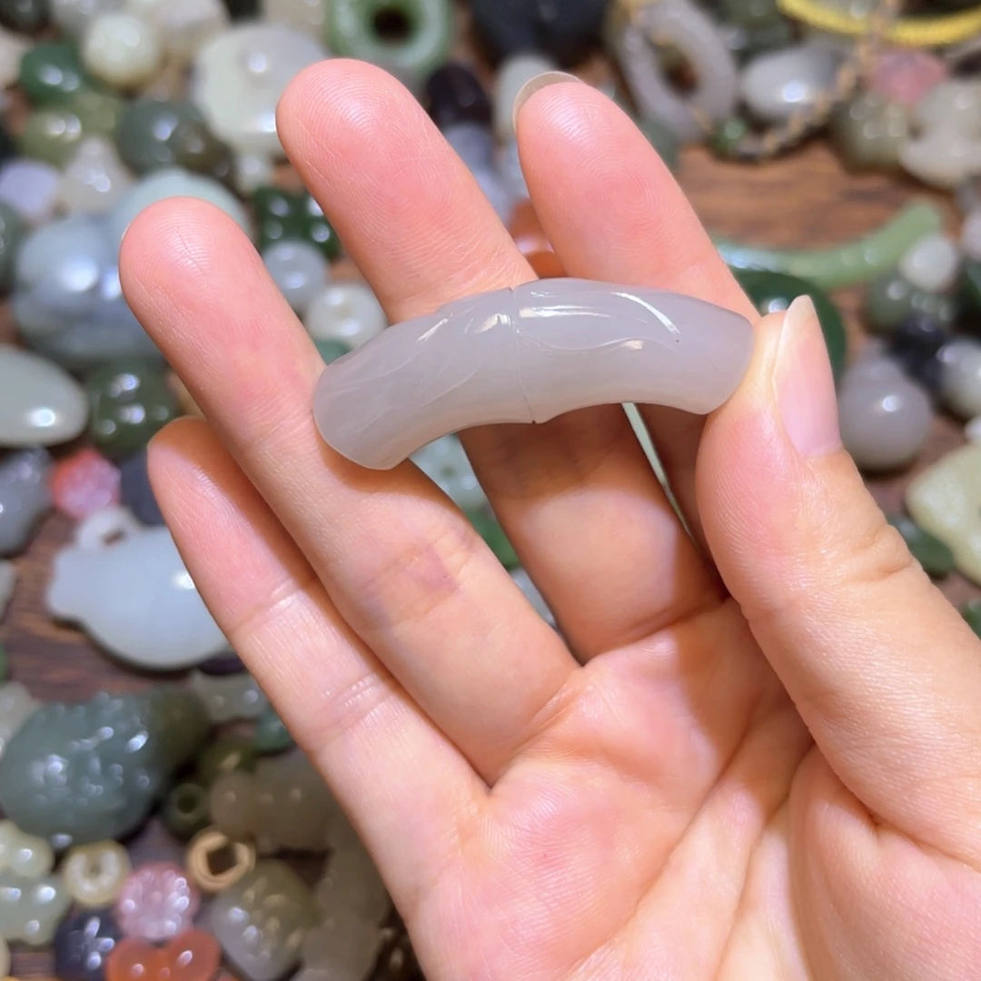 和田玉未镶嵌珠宝半成品
