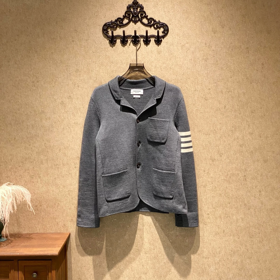 未使用 THOMBROWNE 灰色四条纹羊毛针织外套/黄金2码/39114