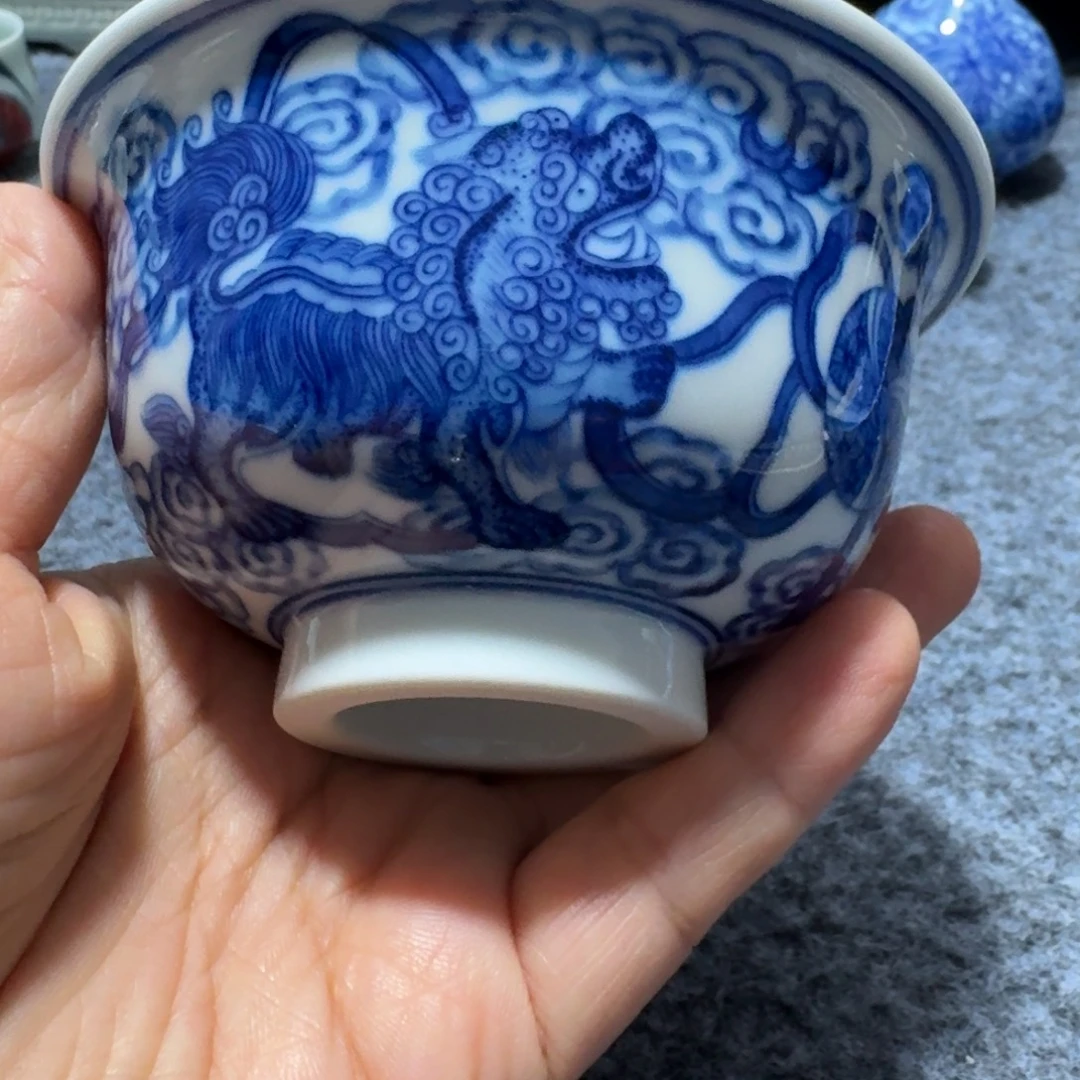 小***。现代景德镇陶瓷手绘茶具