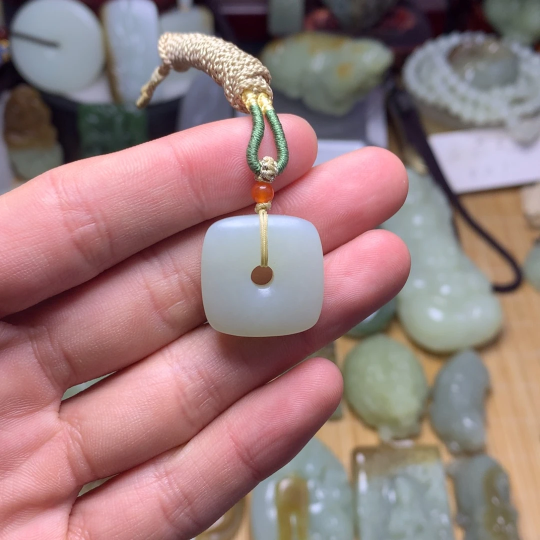 和田玉未镶嵌挂件