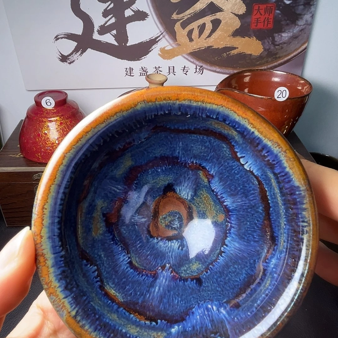 茶盏在这个充满生机盎然活力四射