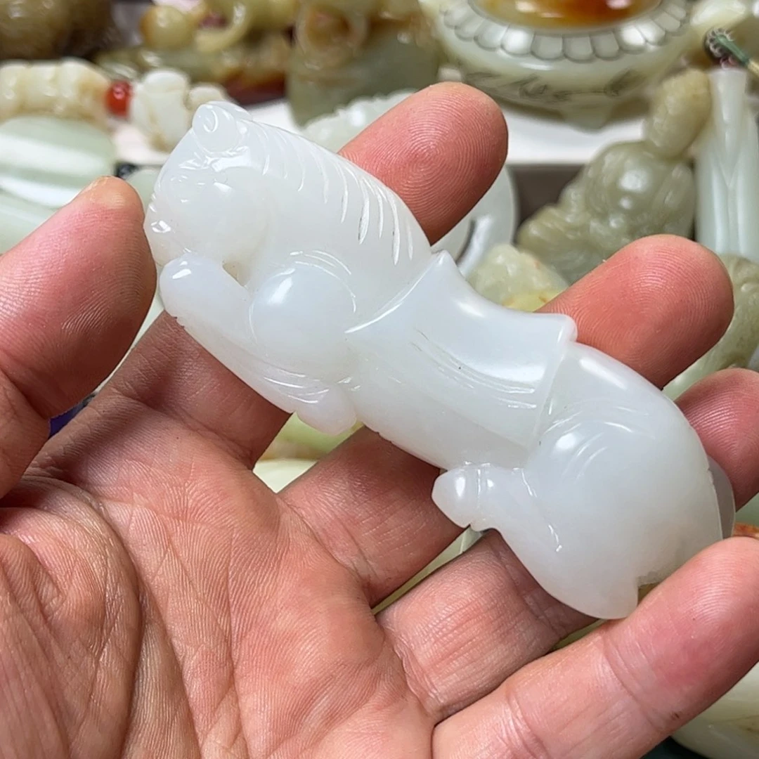 奇***赏和田玉未镶嵌颈饰