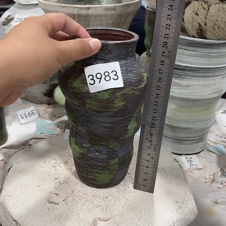 摆件高21，口7，无孔3983