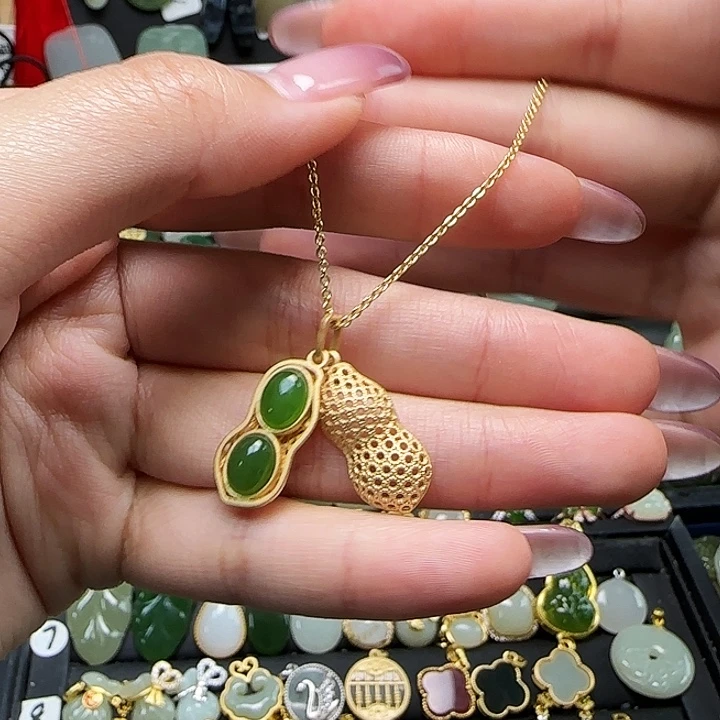 和田玉银S925镶嵌吊坠(赠链)