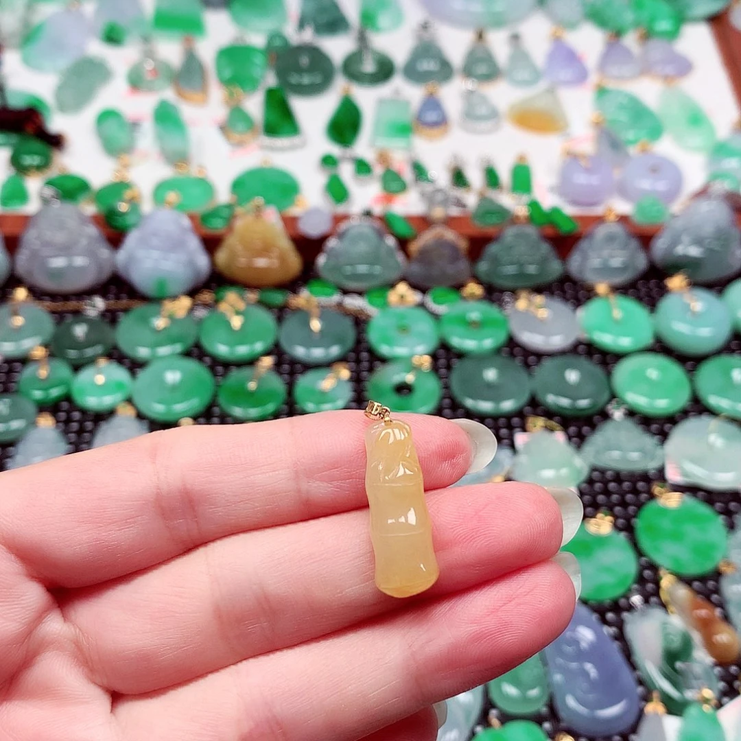 吊坠(不含链)18K金镶嵌翡翠