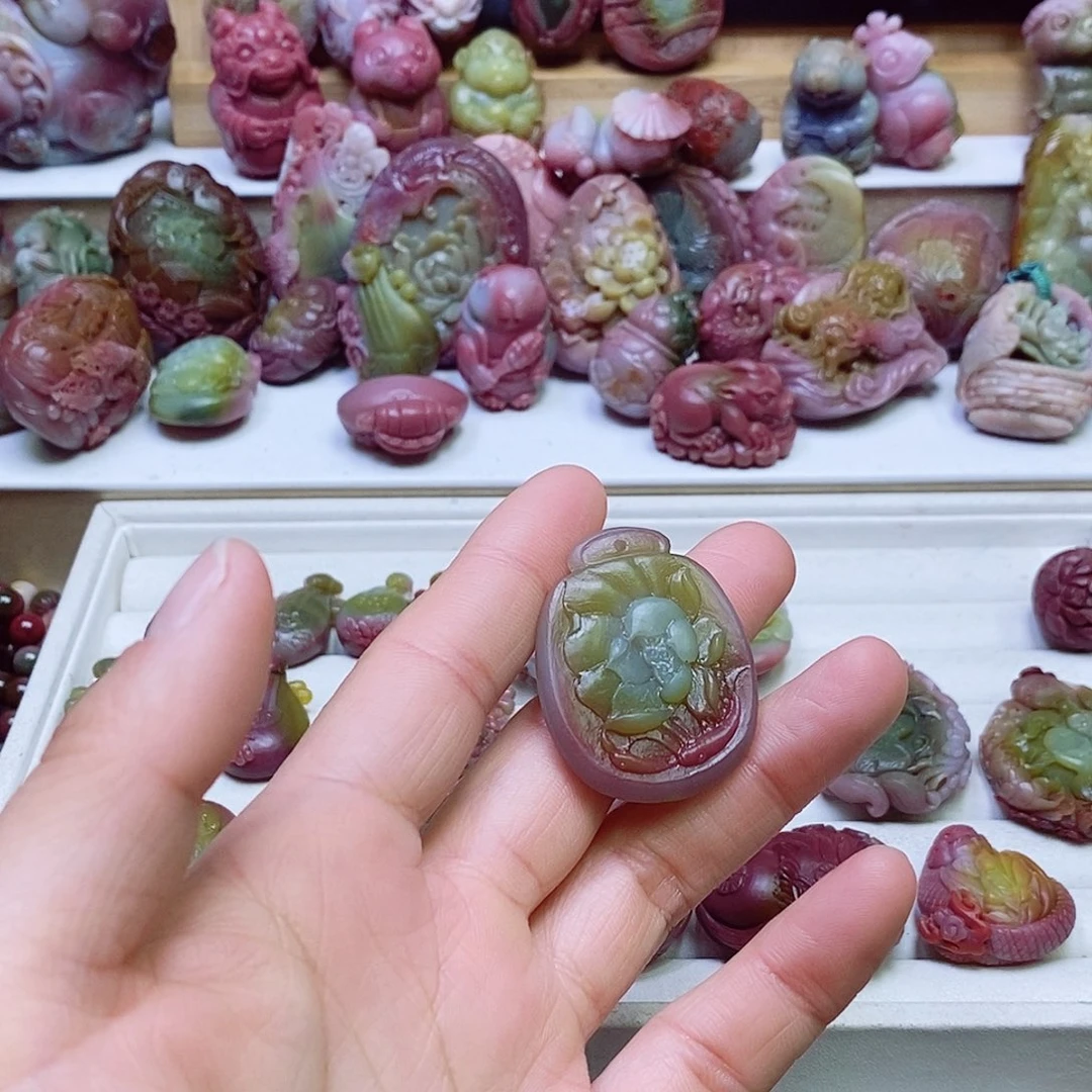 玛瑙/玉髓盐源玛瑙吊坠未镶嵌