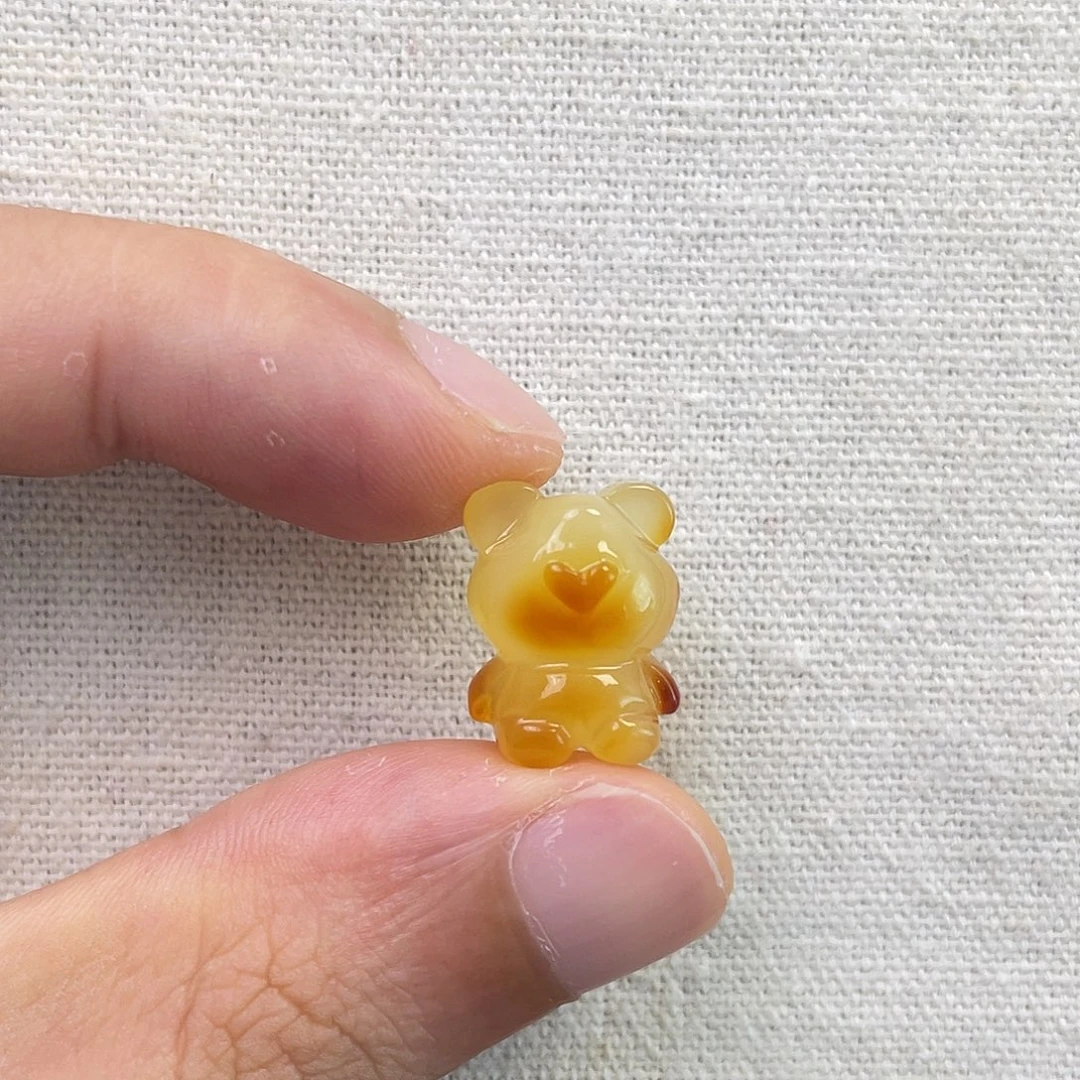 淼***.裸石琥珀未镶嵌小熊