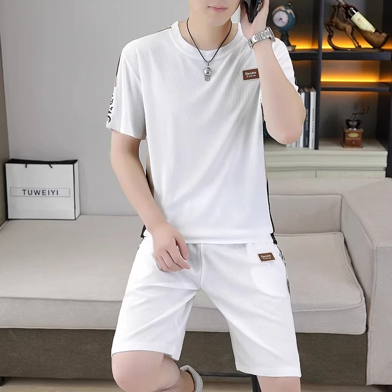 冰丝休闲运动男士夏季套装潮流宽松薄款凉感圆领短袖短裤搭配一套