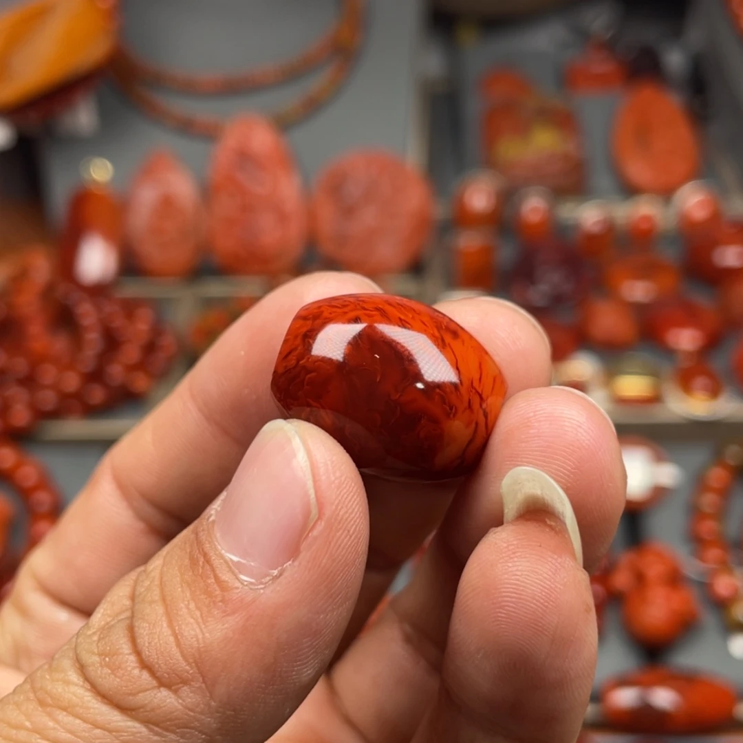 【闪购商品】南红玛瑙珠宝奇石未镶嵌吊坠