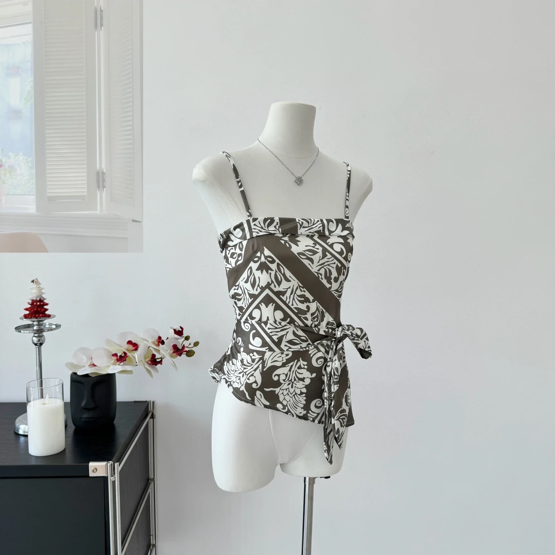 粉红PINK丨“曲线上衣”老钱风满印撞色性感丝巾上衣时尚夏季女士印