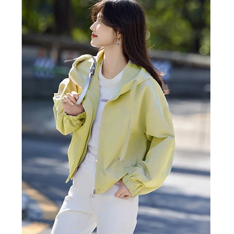 甜美清新感舒适百搭短款外套女2025夏新款洋气清新防晒衣冲锋衣女