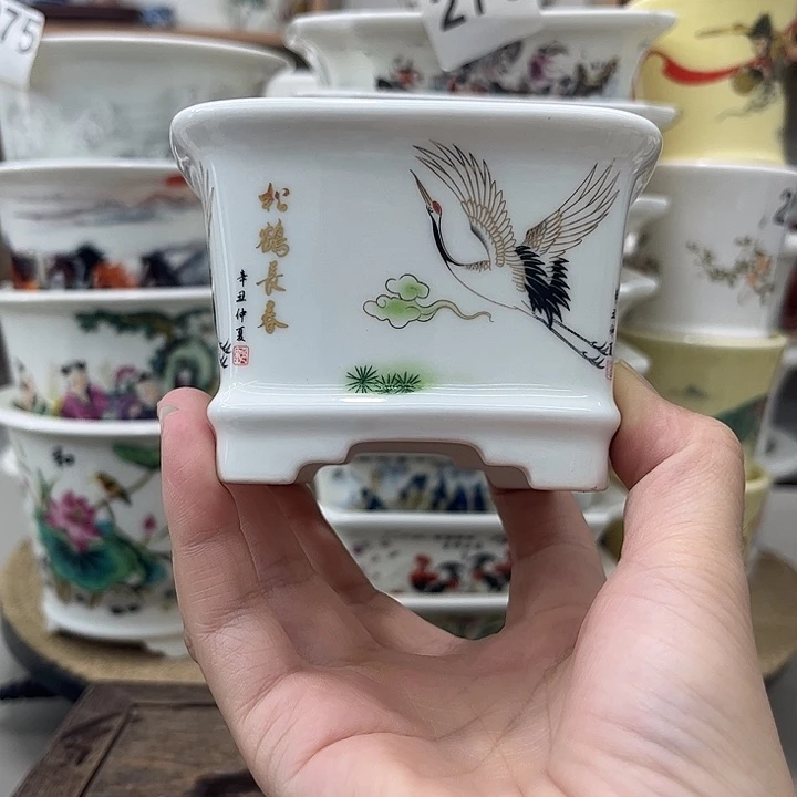 内直径8.5-5.3花盆一只