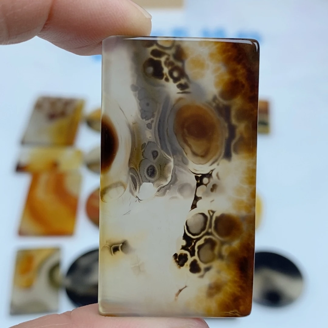 玛瑙/玉髓未镶嵌珠宝半成品