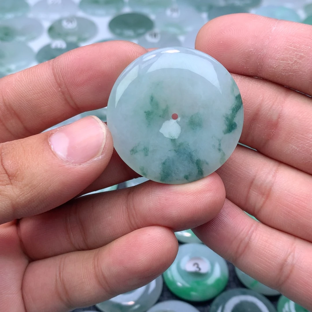 翡翠颈饰未镶嵌三*啊缅甸天然A货翡翠