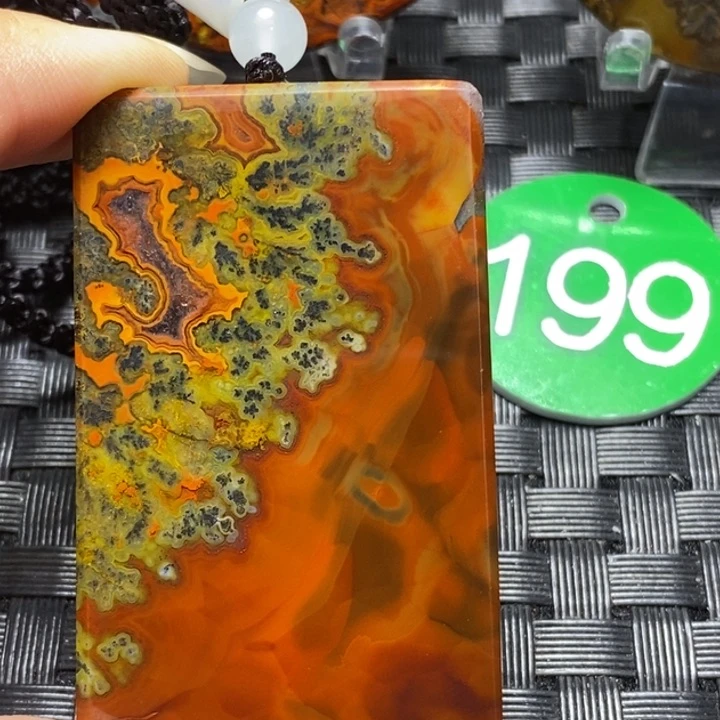 未镶嵌颈饰玛瑙/玉髓虾***眼