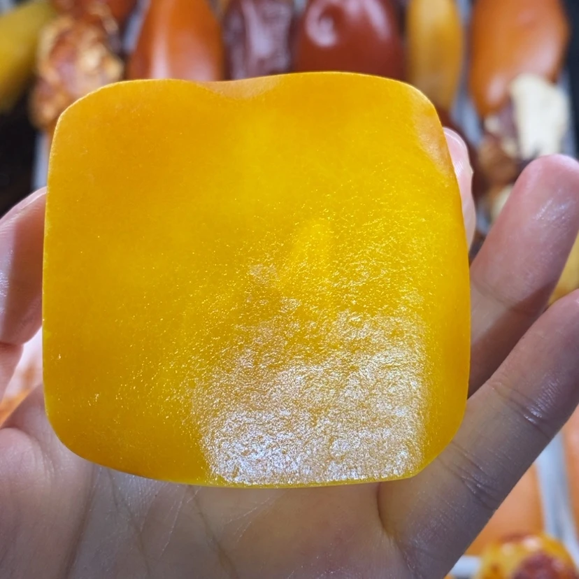 【闪购商品】定制琥珀阿**K裸石，。