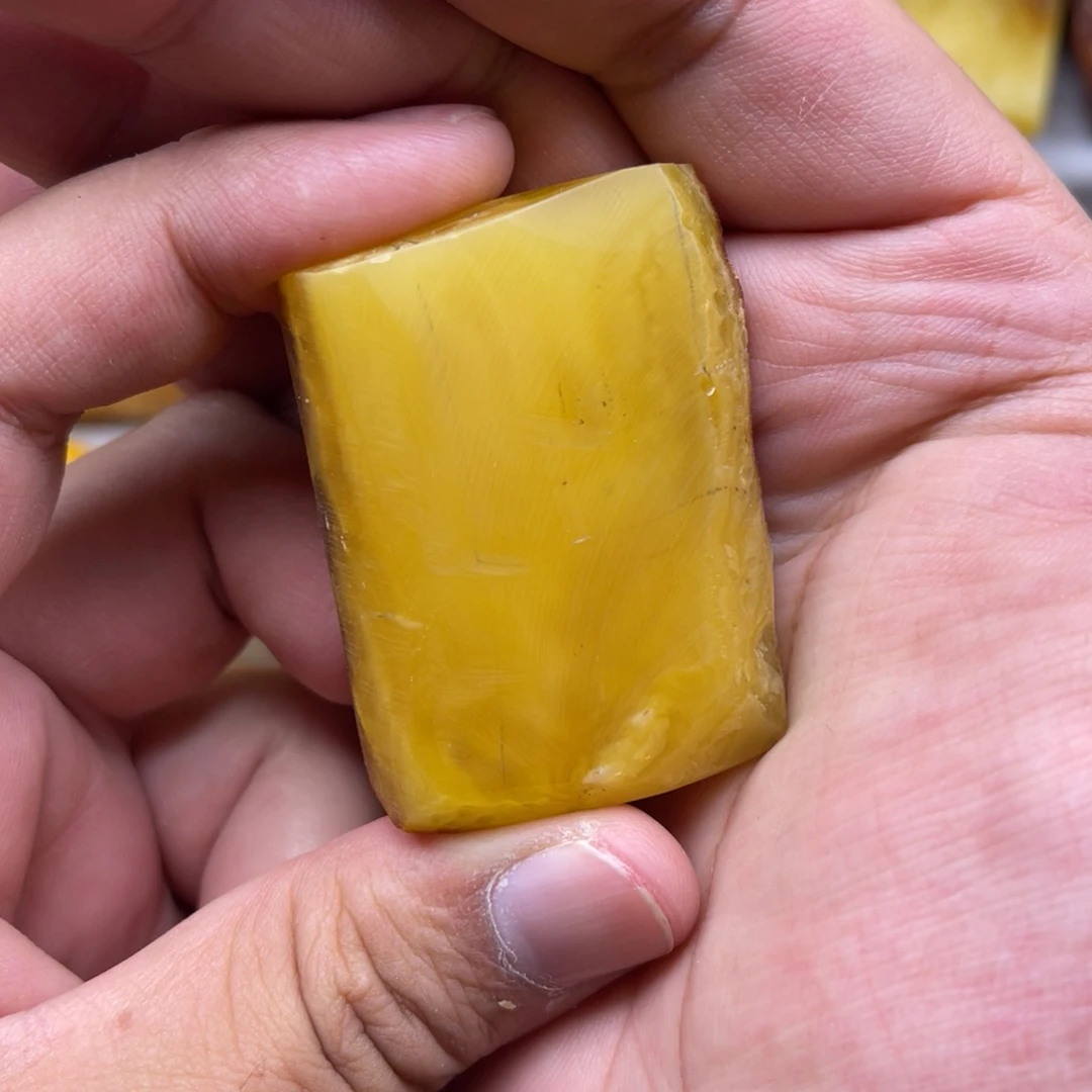 定制蜜蜡未镶嵌终***了原石