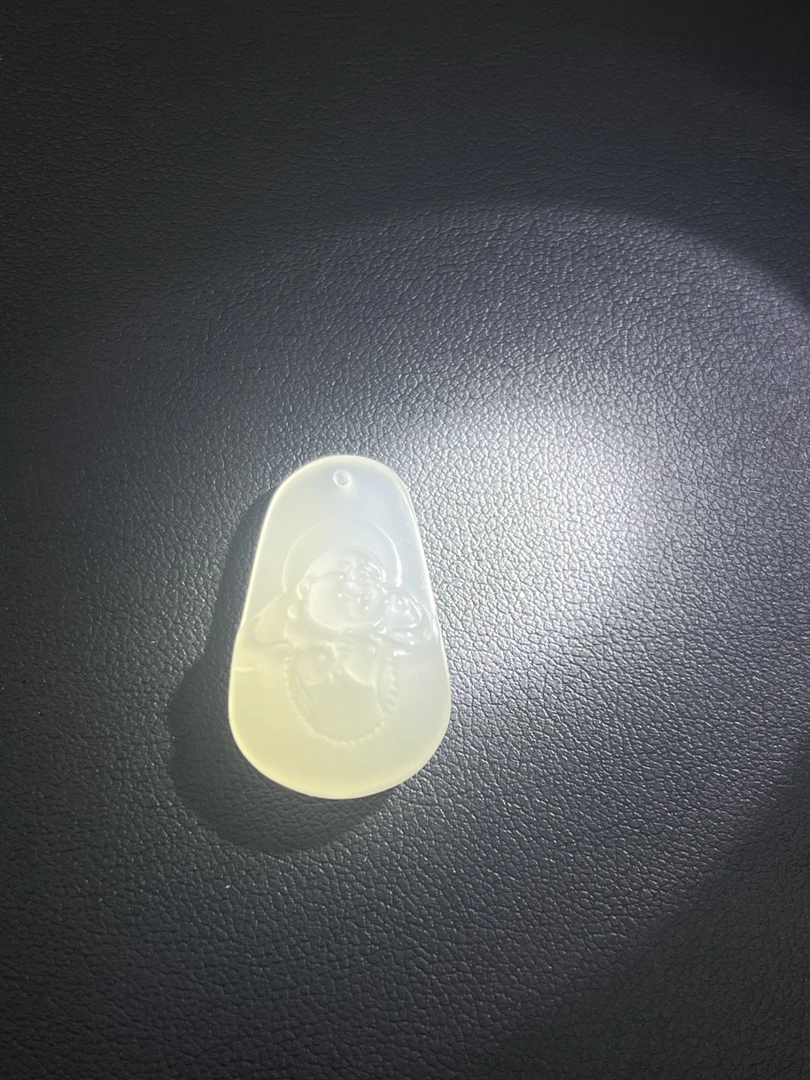 天然和田玉佛公吊坠